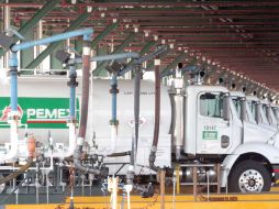 Peña Nieto anticipa que México se convertirá en una nación deficitaria en energía si se mantiene la tendencia en consumo y producción. ESPECIAL /