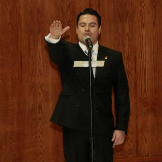 Toma protesta Aristóteles como gobernador de Jalisco