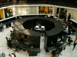 En su última jornada de la semana, la Bolsa Mexicana de Valores termina a la baja, al registrar un retroceso de 0.28 por ciento. ARCHIVO /