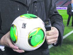 La tecnología en la línea de gol ya se usó en el pasado Mundial de Clubes. AP /