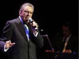 El tapatío Marco Antonio Muñiz es considerado uno de los principales representantes de la música romántica nacional. ARCHIVO /