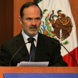 Madero pide que se analice proyecto de reforma estatutaria