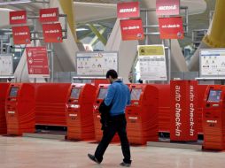 Iberia presentó un expediente de regulación de empleo (ERE) que afecta a tres mil 807 personas. ARCHIVO /