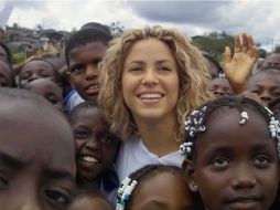 Shakira y las fundaciones los reconocimientos a los ganadores. ARCHIVO /