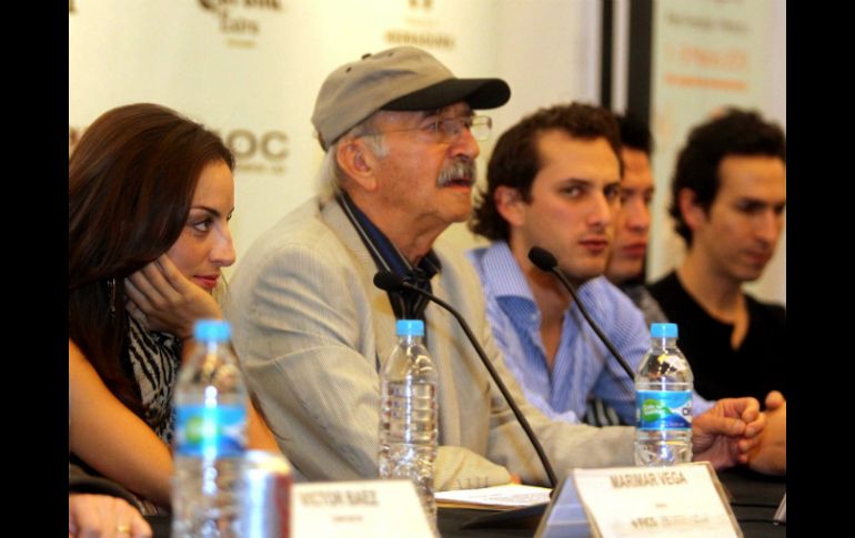 Casalz y el elenco de la cinta dieron una rueda de prensa durante el FICG. EL INFORMADOR /