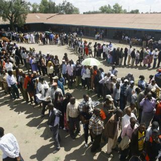 Participación récord en elecciones kenianas