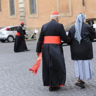 Tercera reunión previa al cónclave agrupa a 148 cardenales