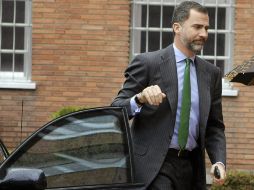 El Príncipe Felipe a su llegada esta tarde a la clínica La Milagrosa de Madrid, donde ha visitado al Rey Juan Carlos. EFE /