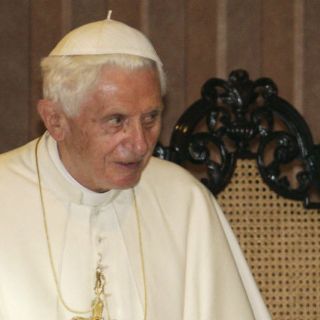 Publican las primeras fotos del papa emérito Benedicto XVI tras su renuncia