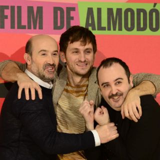 Almodóvar se luce en ''Los amantes pasajeros''