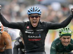 Andrew Talansky festeja al llegar a la meta. AP /