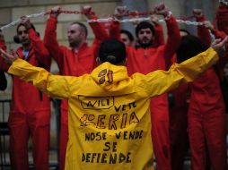 Las protestas de los trabajadores se trasladaron a la sede de Iberia. AFP /
