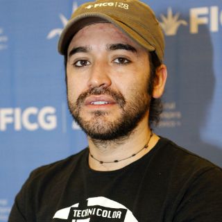 Pepe del Valle expone a los ''seres unidimensionales''