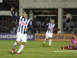 Aldo de Nigris se encargó de anotar el segundo gol de Rayados. MEXSPORT /