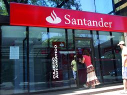 Buenas noticias. Entre los bancos que operan en México, Santander fue el que más dividendos entregó a su matriz en el 2012. EE  /