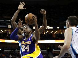 Lakers busca salvar la temporada y clasificar a playoffs. AP /