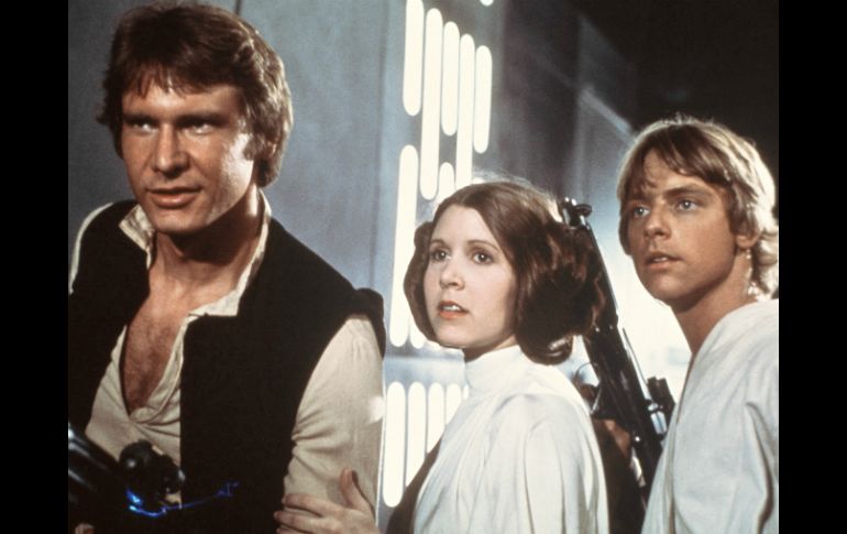 Harrison Ford, Carrie Fisher y Mark Hamill en una escena de ''Star Wars''. AP /