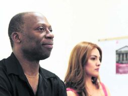 Leslie B. Dunner, director huésped de la Filarmónica de Jalisco, quien suena para quedarse como director artístico de la misma EL INFORMADOR /