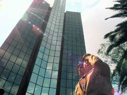 Debido al desfase entre las fechas del cambio de horario en México y EU, es necesario ajustar las horas de trabajo. ARCHIVO /