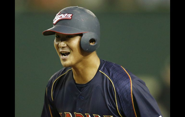 El elevado de Nakata al jardín central remolcó al emergente Nobuhiro Matsada. AP /