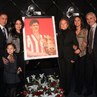 'Chava' Reyes recibe homenaje en Pachuca
