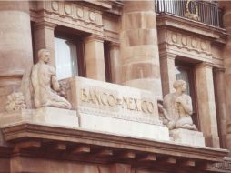 El Banco de México aseguró que la reducción anunciada este viernes ''no representa el inicio de un ciclo de bajas''. ARCHIVO /