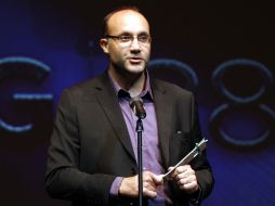 Maximiliano Dubois recibe el premio del FICG 28 al Mejor Largometraje Iberoamericano.  /