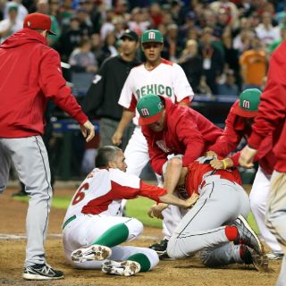 Oliver Pérez lamenta la derrota y la bronca