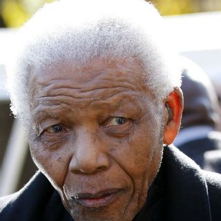 Mandela, hospitalizado para ''chequeo médico''