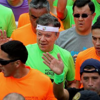 Analiza gobierno de Colombia nuevo ciclo de diálogos con las FARC