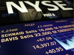 Índice ampliado Standard and Poor's 500 se acercó a su máximo histórico desde 2007 cerrando jornada con alza de 0.32 por ciento. ARCHIVO /