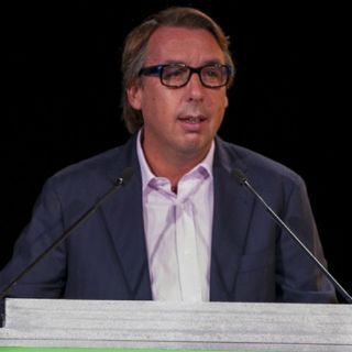 Bienvenida la competencia en telecomunicaciones: Azcárraga