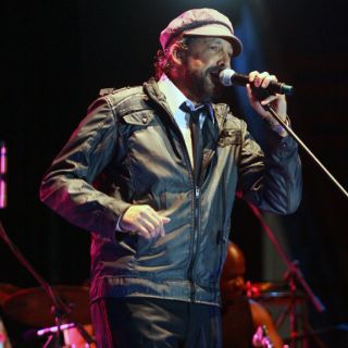 Juan Luis Guerra se une a Romeo Santos para interpretar uno de sus éxitos