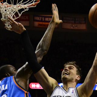 Los Spurs derrotan a los Thunder 105-93