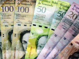 La devaluación del bolívar ha afectado la economía de los trabajadores venezolanos. ARCHIVO /