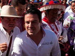 Cuando asumió su cargo, Aristóteles firmó el acuerdo a favor de los pueblos y comunidades indígenas de Jalisco. ARCHIVO /