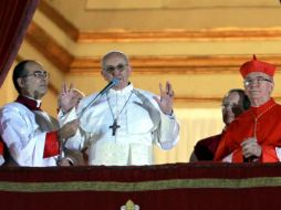 Mandatarios, Obispos y fieles muestran su alegría ante el nombramiento del Papa latinoamericano. EFE /