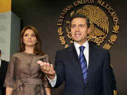 Peña Nieto asegura que en uno de cada cuatro hogares mexicanos las mujeres son ''el eje y soporte'' de la familia. EFE /