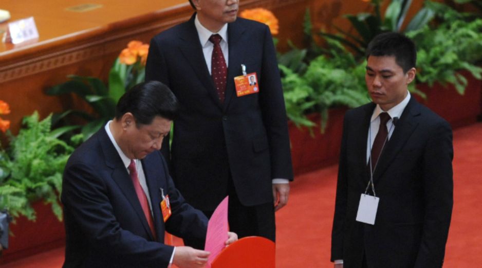 Xi Jinping, al momento de emitir su voto. AFP /