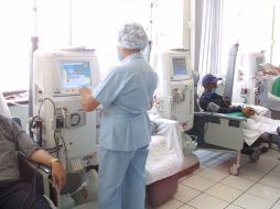 En 2012, el hospital 'Fray Antonio Alcalde' recibió a 560 nuevos con problemas renales. ARCHIVO /