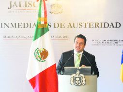 NUEVO RÉGIMEN. El gobernador Aristóteles Sandoval, en el anuncio del recorte de prestaciones y gasto. EL INFORMADOR /