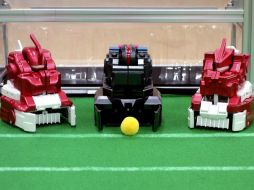 La idea de la empresa es la de crear un juguete para hacer que los niños jueguen y compartan conocimiento entre ellos. EFE /