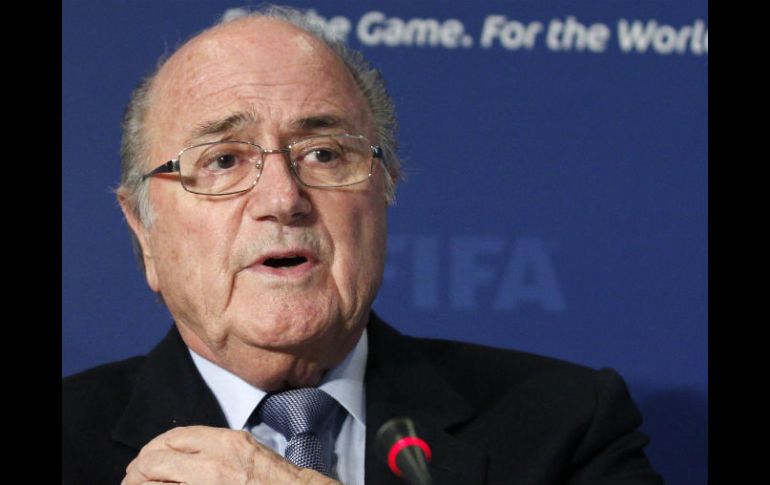 Joseph Blatter deja en claro que de dirigirse a la FIFA como hasta ahora, no le importaría dejar su cargo. ARCHIVO /
