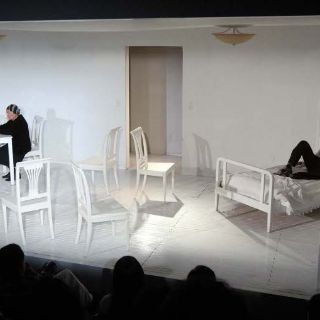 Representan obra de Albert Camus en el Centro Cultural del Bosque