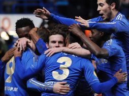 Festejo del gol de Fernando Torres ante el Steaua. EFE /