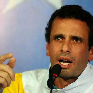 Maduro es el candidato de Raúl Castro: Capriles