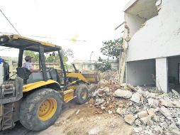 Barren. Maquinaria descombra el predio, labor que durará cerca de 15 días. EL INFORMADOR /