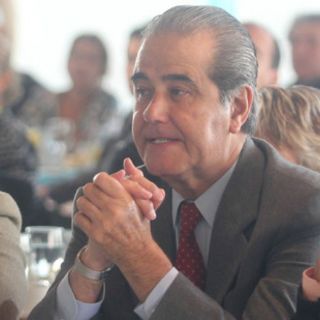 Aprueban licencia del regidor Enrique Ramos Flores