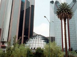 La BMV se ve afectada por los movimientos a la baja que registran acciones de América Móvil y Televisa. ARCHIVO /