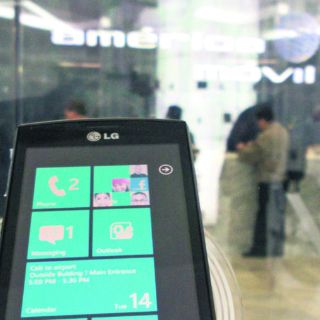 Reforma a ley de telecomunicaciones le pega a la fortuna de Carlos Slim
